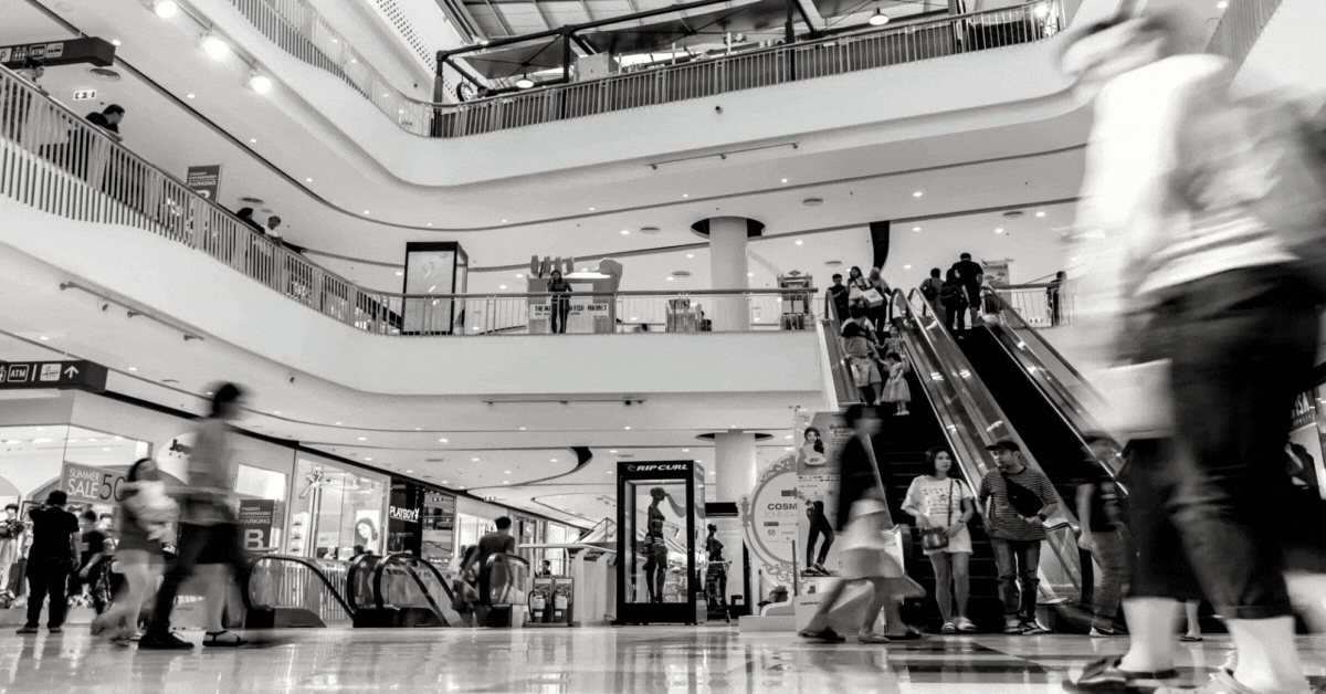 personas comprando personas comprando