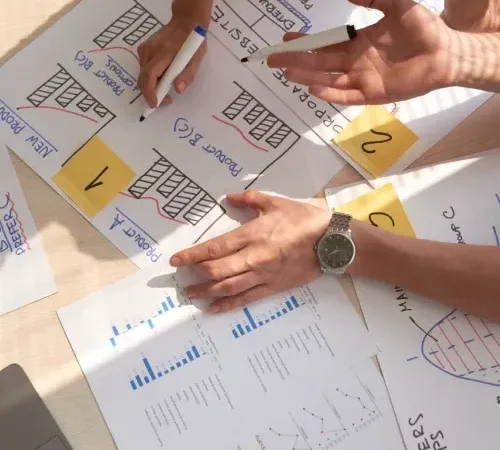 equipo creando pasos estrategia 15