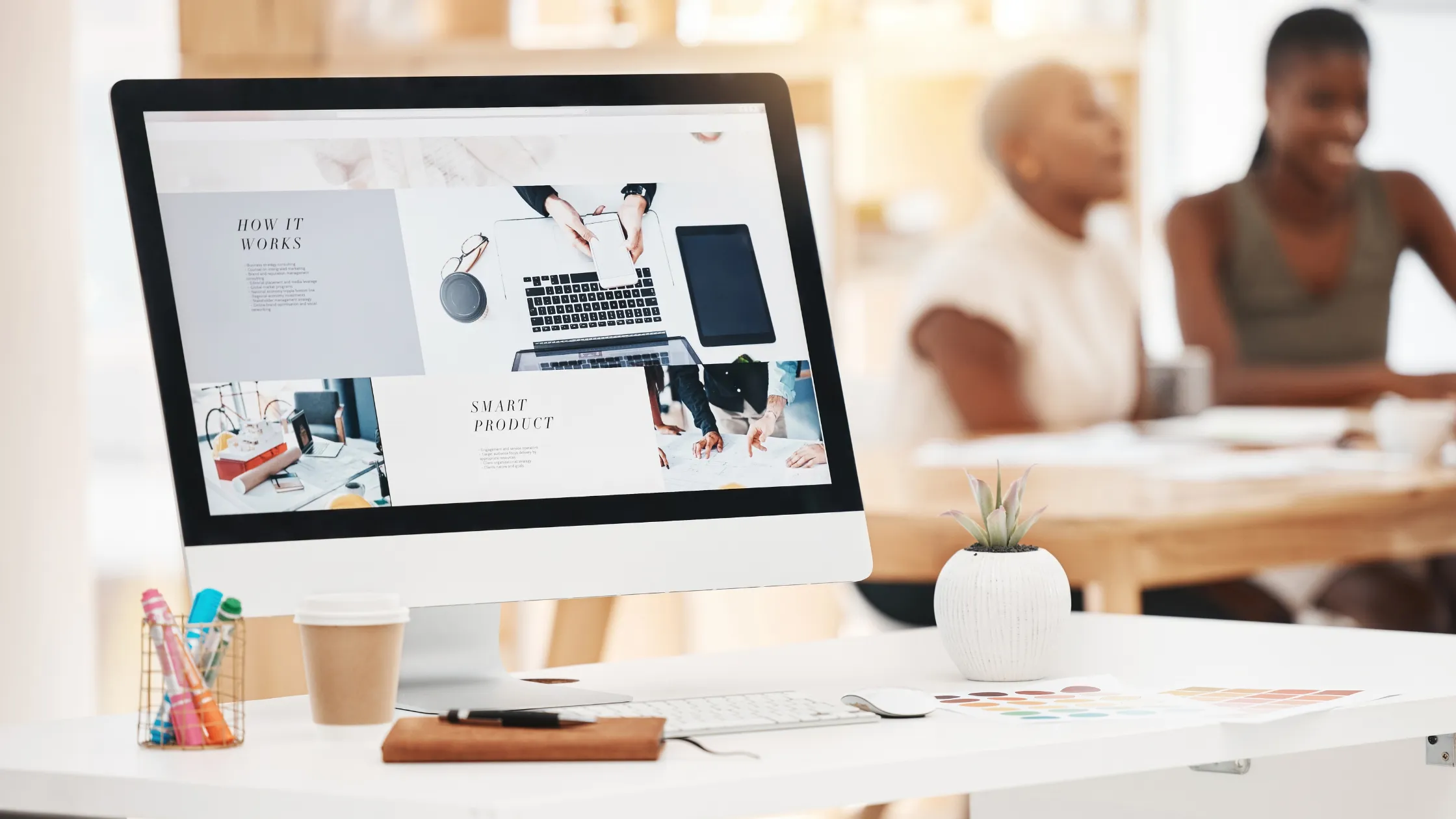 Computadora-con-diseño-de-landing-page